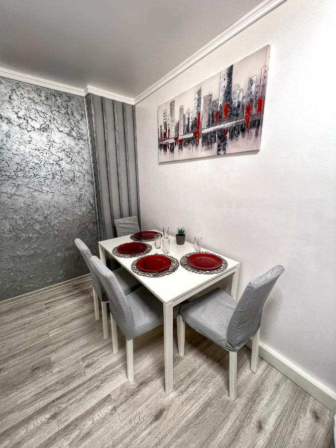 Luxor Ultra-Central Apartments Сибиу Екстериор снимка