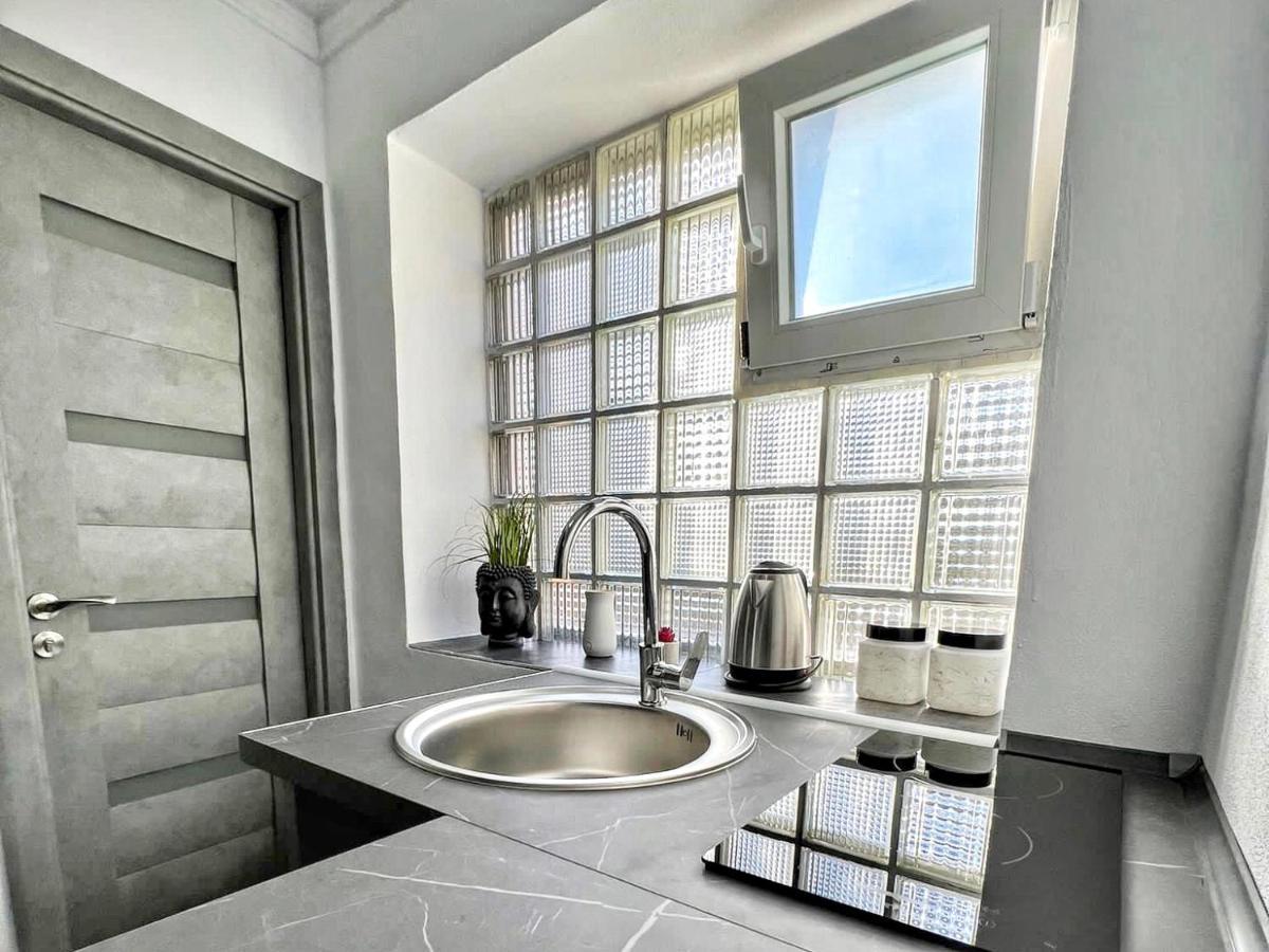 Luxor Ultra-Central Apartments Сибиу Екстериор снимка