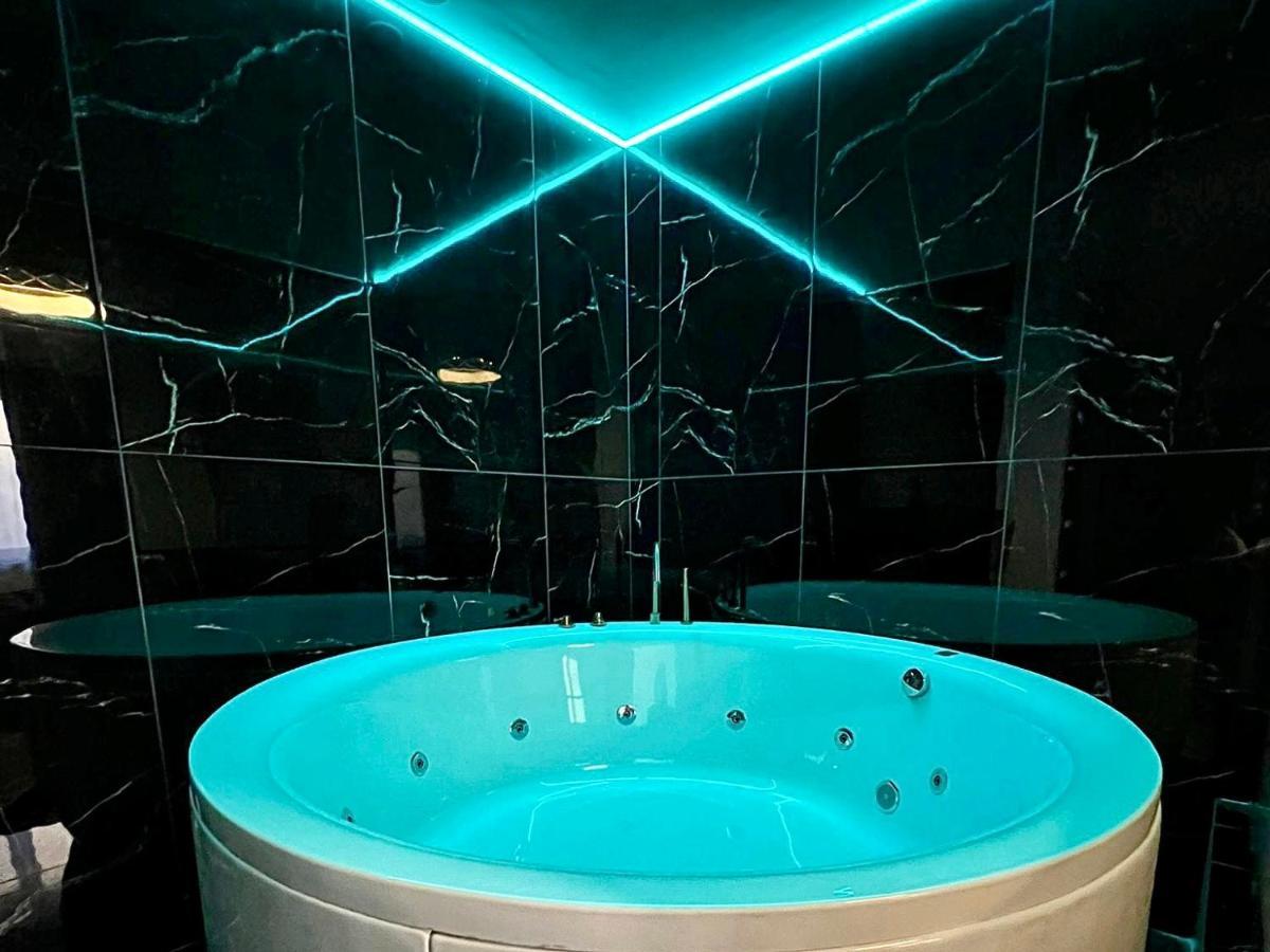Luxor Ultra-Central Apartments Сибиу Екстериор снимка